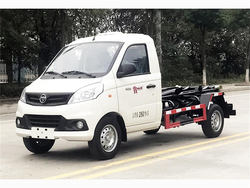 国六福田钩臂垃圾车